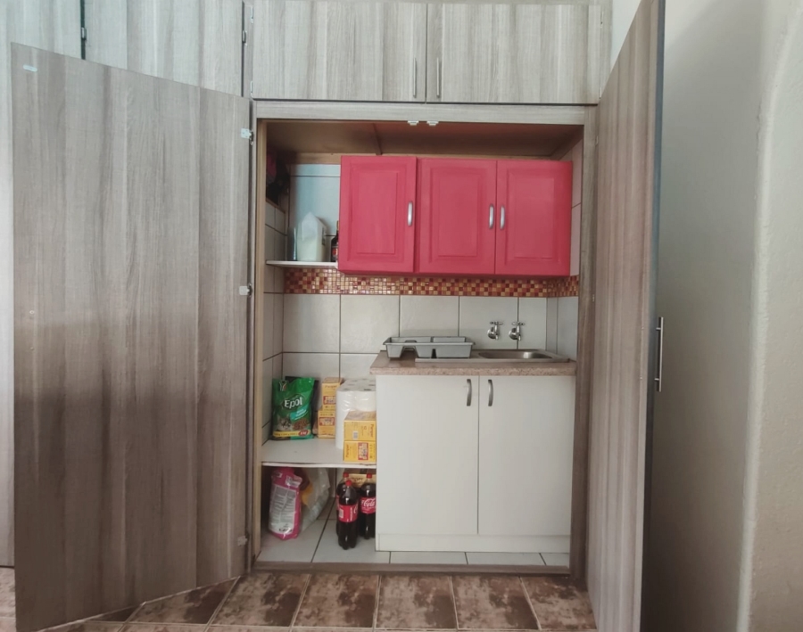 5 Bedroom Property for Sale in Stilfontein Ext 4 North West